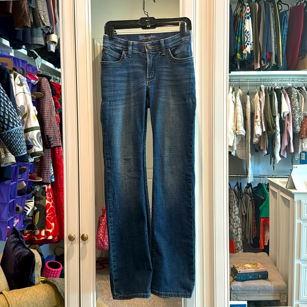 Wrangler Willow Ultimate Riding Jeans Size 1  Length 34" Color-Rebecca NWOT